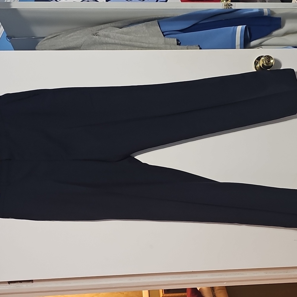 Haggar Magic Stretch Navy Classic  Men's Dress Pants 34 X 32 Flat Front Work